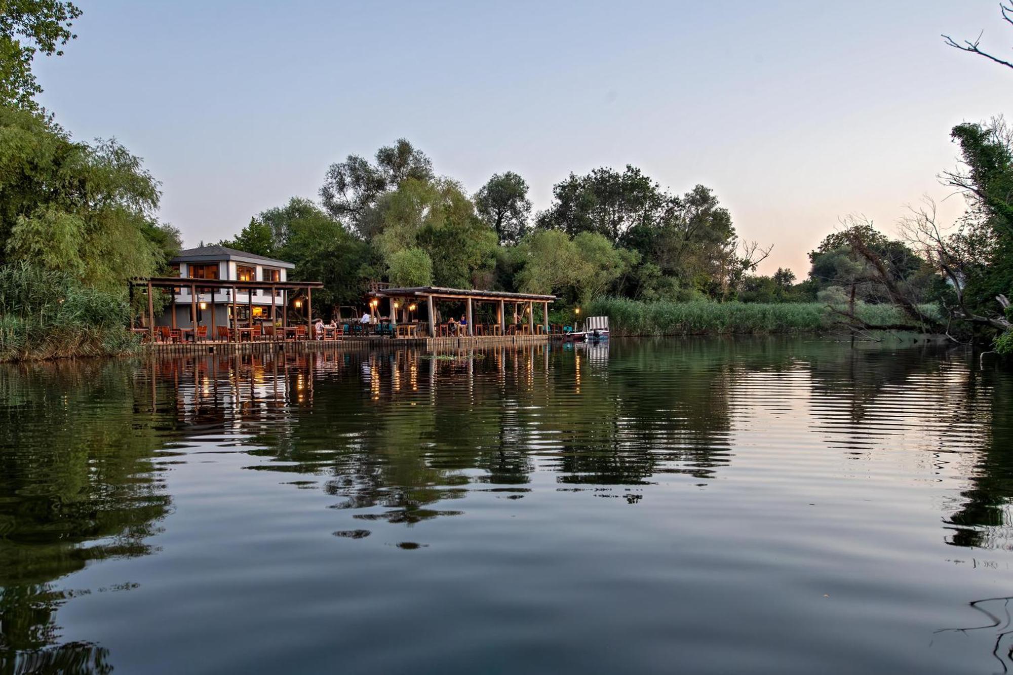 Wineport Lodge Agva Riverside Hotel & Winery Exterior photo